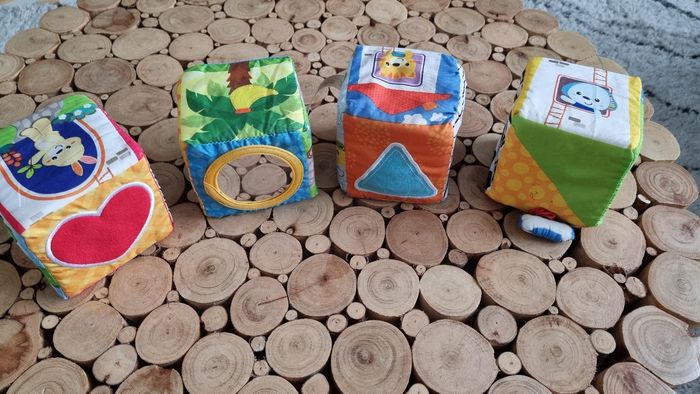 4 cubes d'activités - photo numéro 3