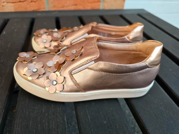 Chaussures Kickers neuves - photo numéro 2