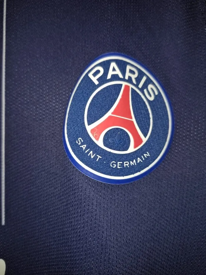 Maillot de foot nike PSG en excellent état vintage - photo numéro 3