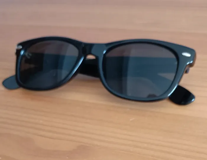 Lunette solaire - photo numéro 2