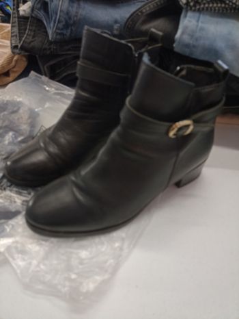 Bottines noires en cuir