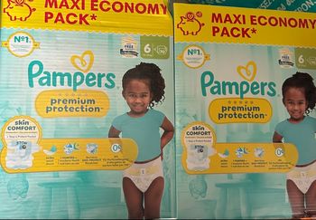 140 couches Pampers Neuves  