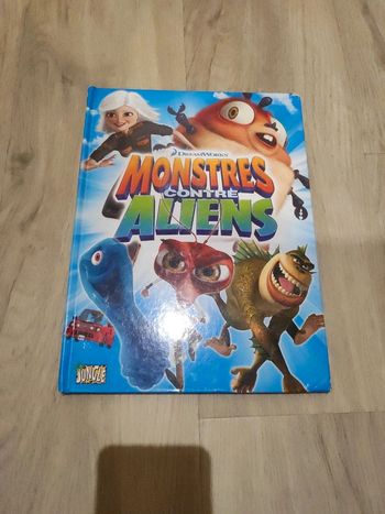 Bande dessinée monstre contre aliens