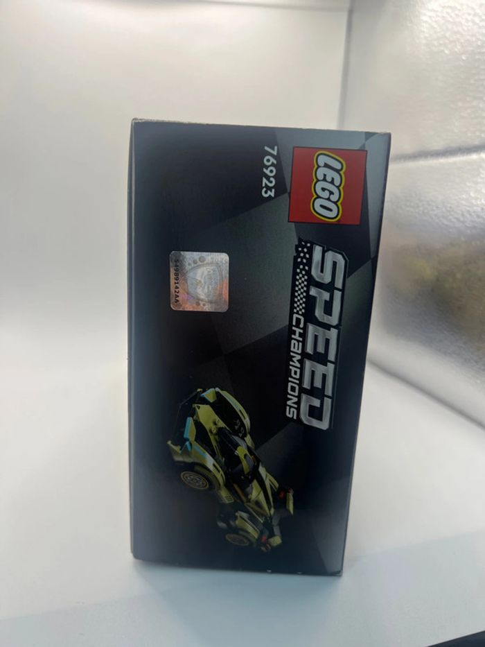 Lego 76923 Mondial Relay - photo numéro 2