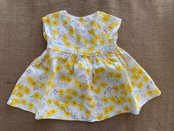 Robe bébé Petit Bateau 6 mois en lin imprimé fleurs jaunes