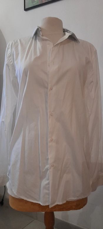 Chemise blanche taille m de chez celio
