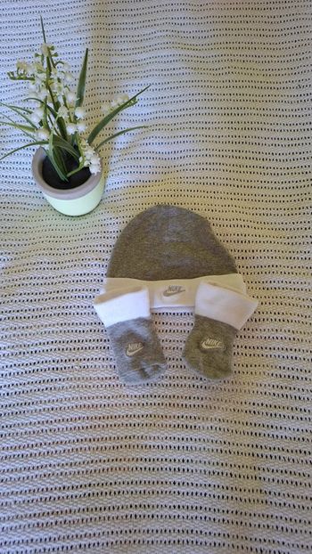 Ensemble Bonnet Chaussettes