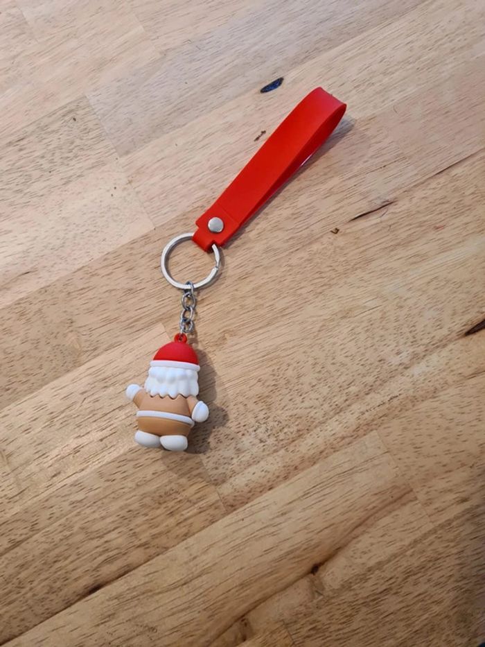 Porte clé père Noël marron - photo numéro 2