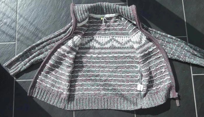 Joli gilet zippé garçon 8 ans (128 cm) - photo numéro 3