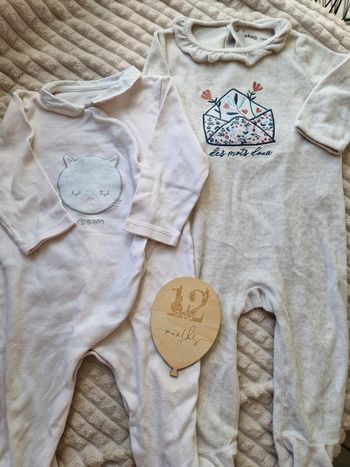 Lot de pyjamas 1 pièce rose et beige bébé fille 12 mois obaïbi