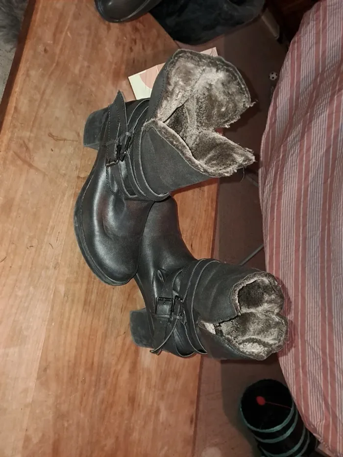 Bottines à tallons grises foncées intérieur moumouté - photo numéro 9