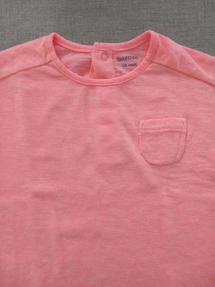 Tee-shirt rose Bout'chou 18 mois TBE - photo numéro 2