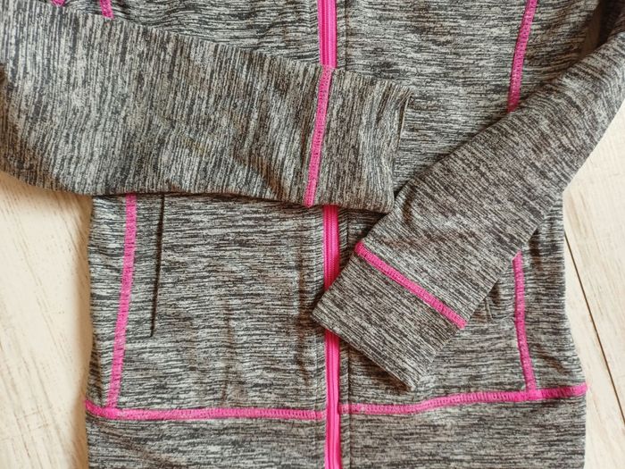 Sweat zippé à capuche en 8 ans fille - photo numéro 3