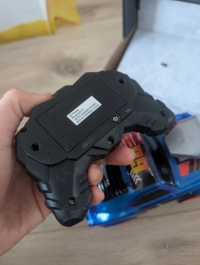 Voiture télécommandée - photo numéro 4