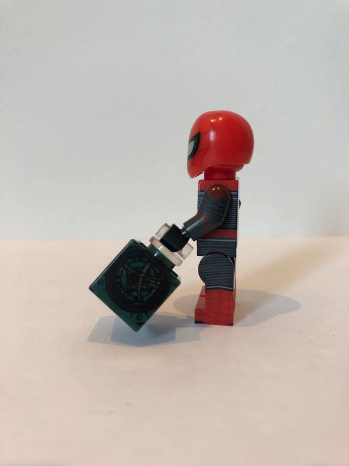 Figurine type lego Spiderman Marvel - photo numéro 2