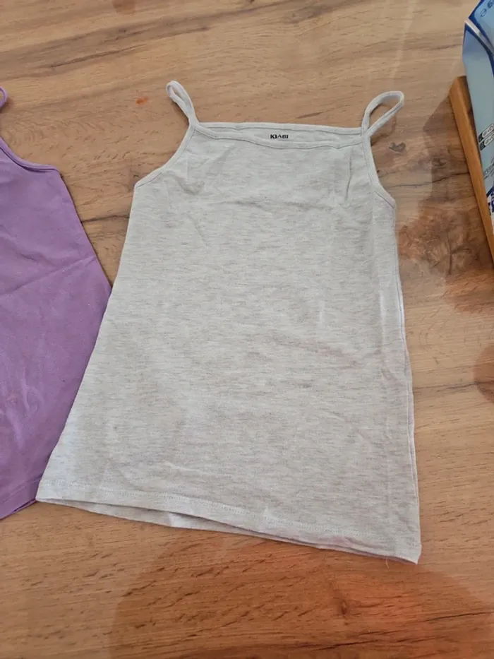 Lot de 2 débardeur kiabi 10 ans fille - photo numéro 2