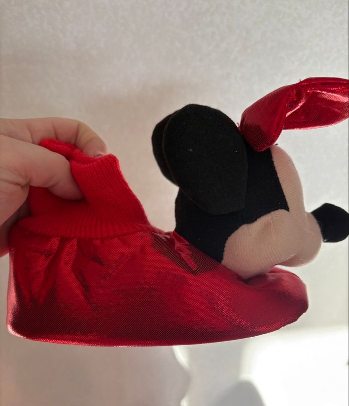 Pantoufles / Chaussons Minnie neuve 26 (marque 27) - photo numéro 5