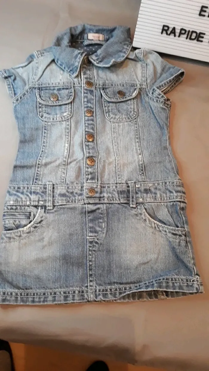 Robe en jeans 4/5 ans - photo numéro 2