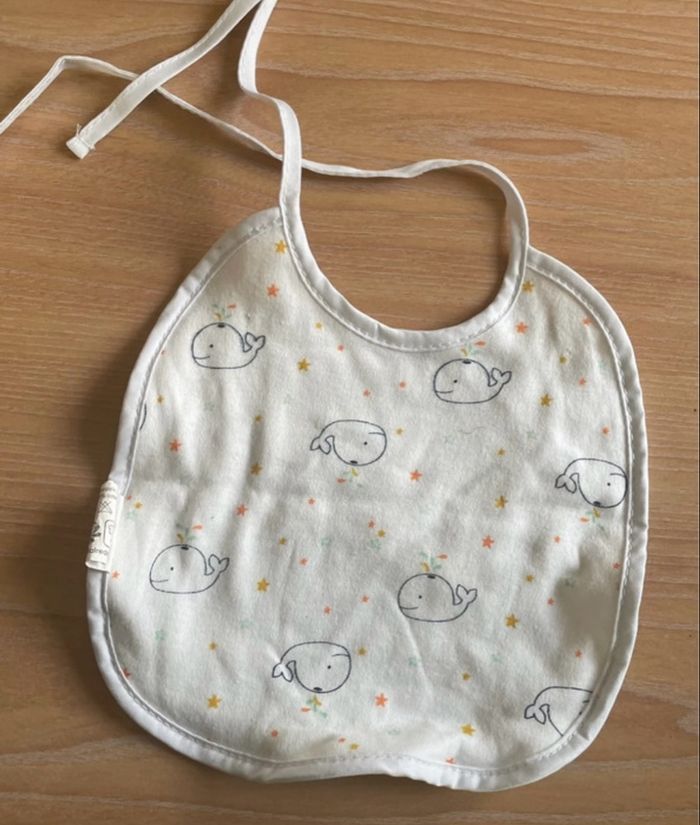 Bavoir - photo numéro 2