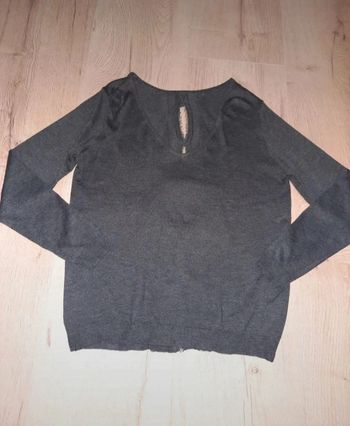 Très jolie Pull fin T 40 neuf