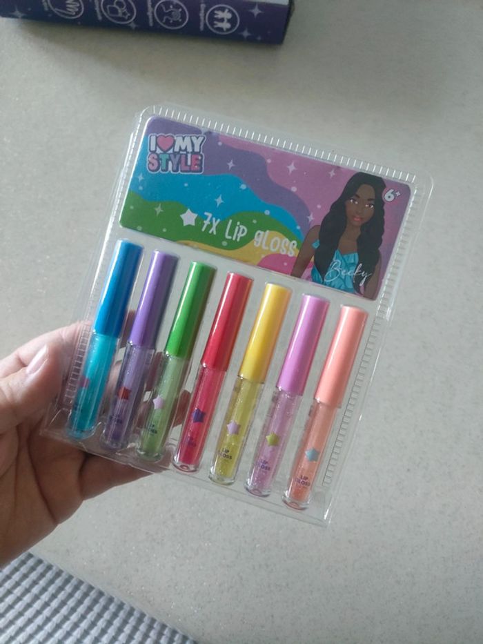 Gloss neuf jamais ouvert enfant jouet