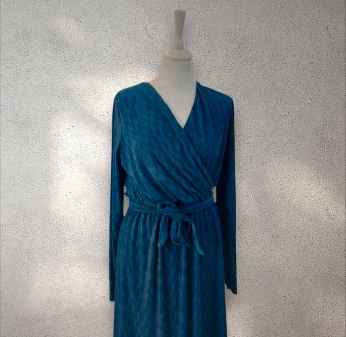 Robe longue décolleté bleu marine L-XL neuve avec étiquette - photo numéro 2