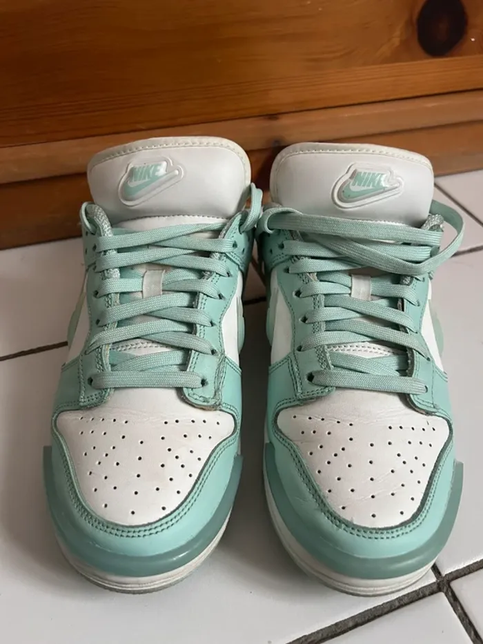 Basket Nike basse vert d’eau / bleu vert - photo numéro 4