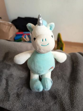 Doudou licorne