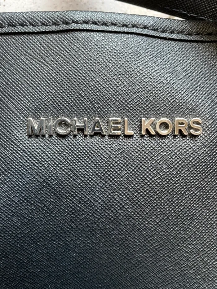 Sac à main Michael kors noir - photo numéro 8
