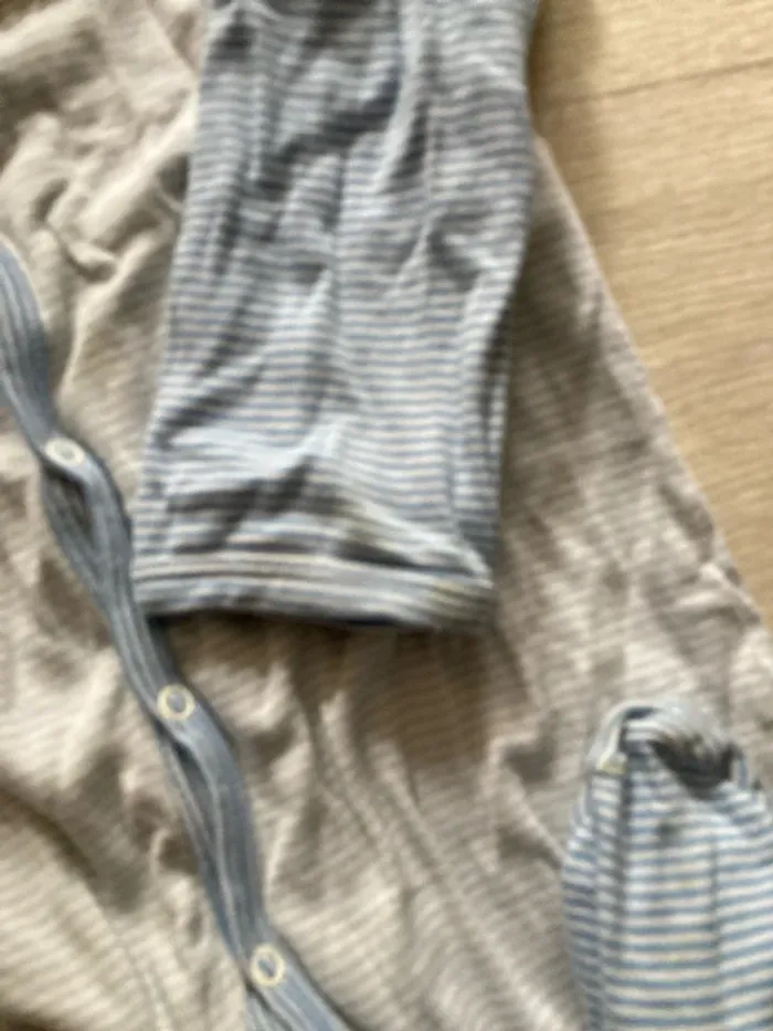 Pyjama 24mois Petit Bateau - photo numéro 2