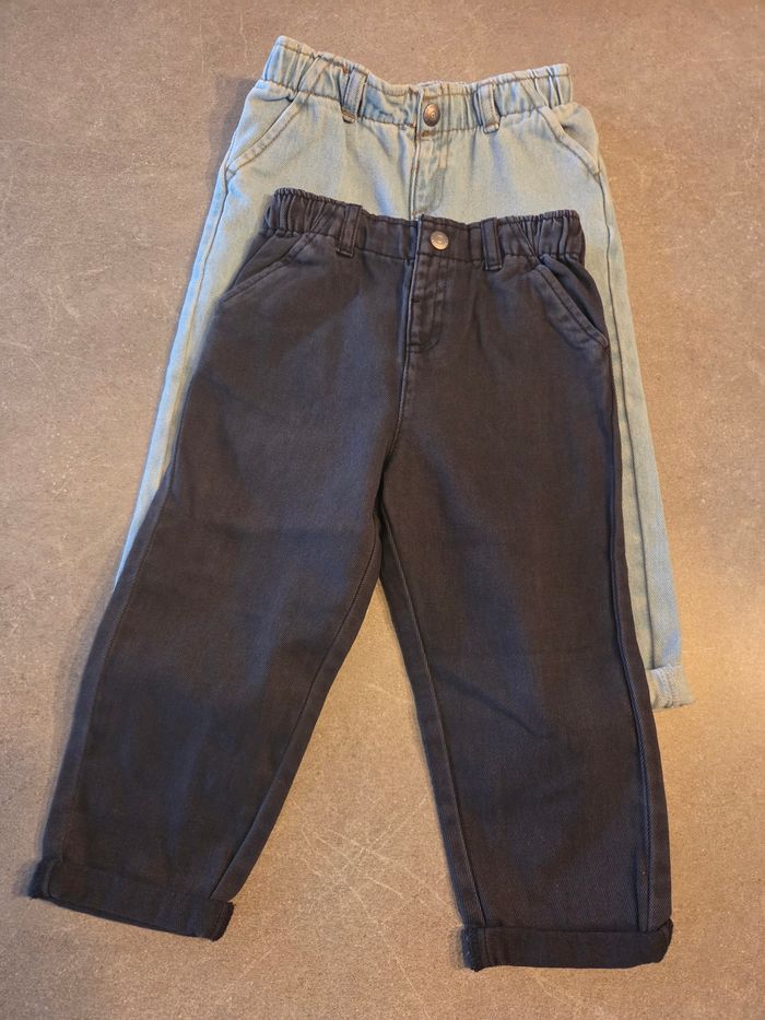 Lot de 2 pantalons neuf taille 3 ans