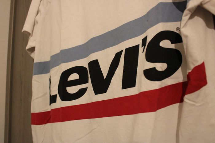 Teeshirt levis - photo numéro 3