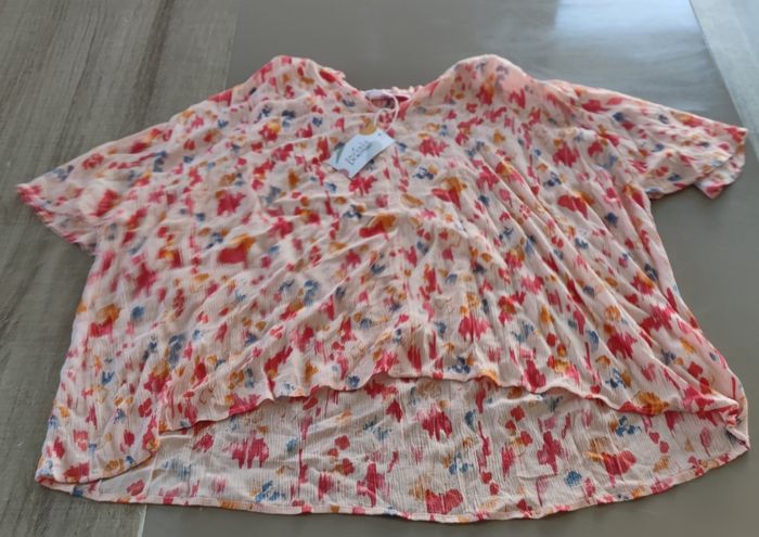 Haut manche courte marque sauvage poésie taille S couleur rose pour femme - photo numéro 4