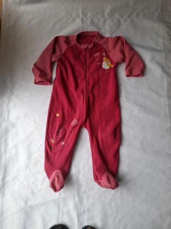 Pyjama une pièce fermeture sur le devant
