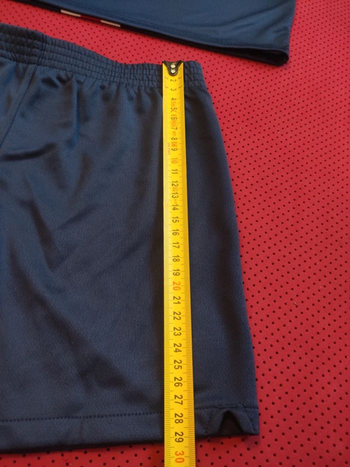 Tenue de foot PSG, Nike Authentique Officiel taille enfant 5/6 ans, Neuf - photo numéro 12