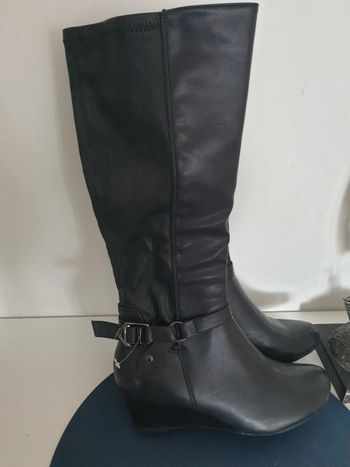 Bottes hautes noire pointure 41