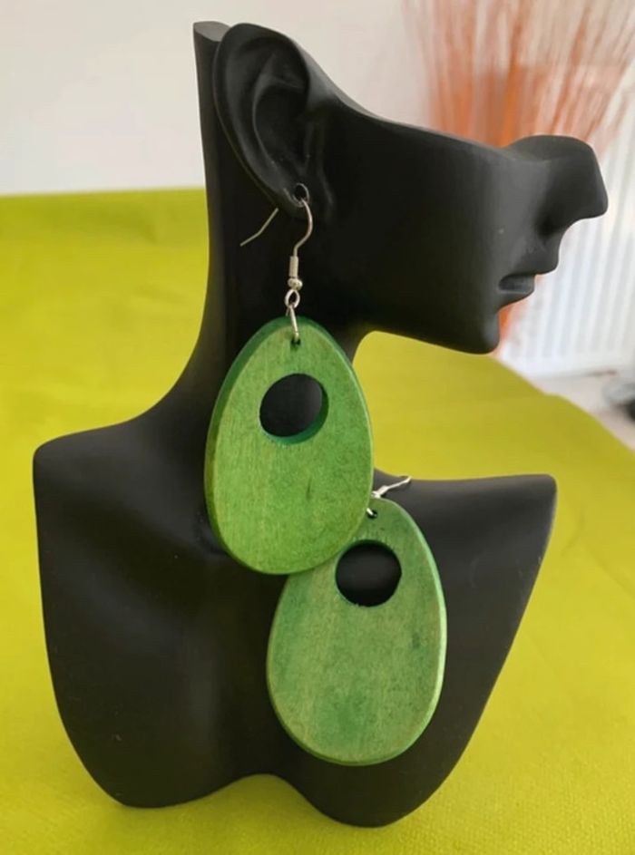 Boucles d’oreilles xxl vintages goutte d’eau verte en bois - photo numéro 4