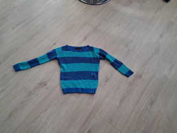 Pull à trous