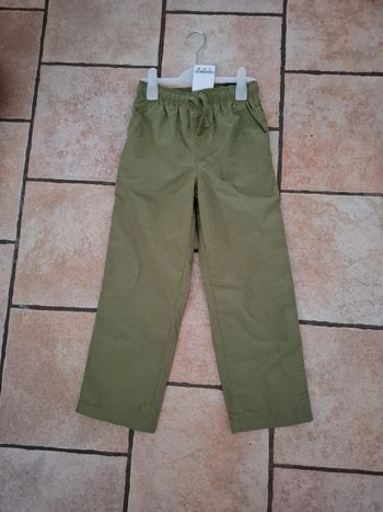 Pantalon enfant vert avec doublure fine taille 128