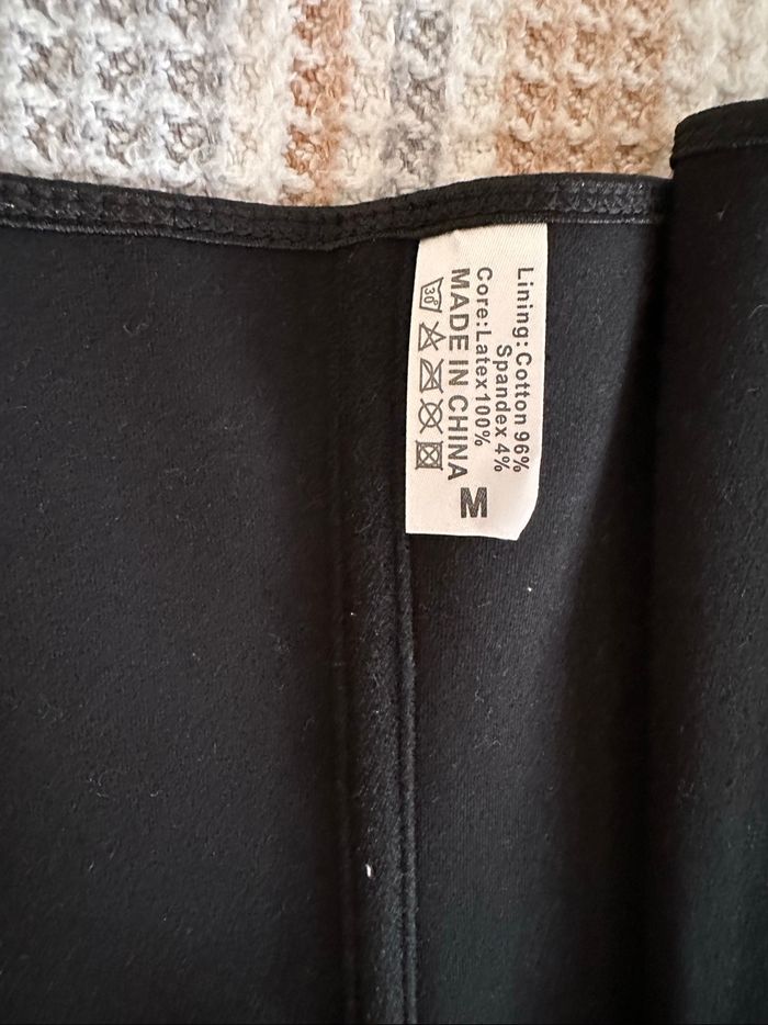 Corset taille M - photo numéro 2