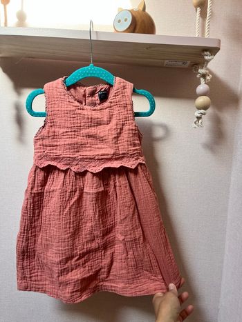 Robe sans manches 