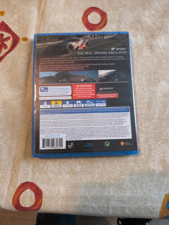 PS4 - gran turismo - photo numéro 2