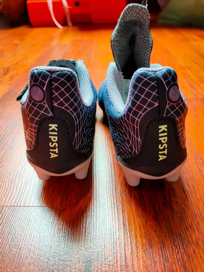 Chaussure de foot garçon taille 28 - photo numéro 7