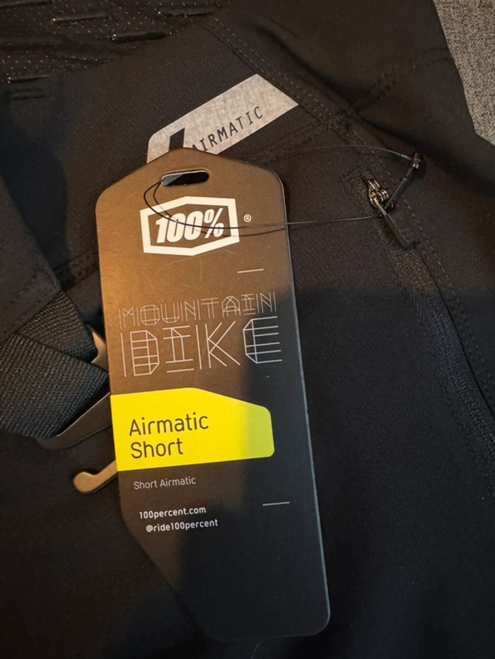 Short MTB / vtt 100% (100percent) Airmatic taille S neuf sous blister - photo numéro 6