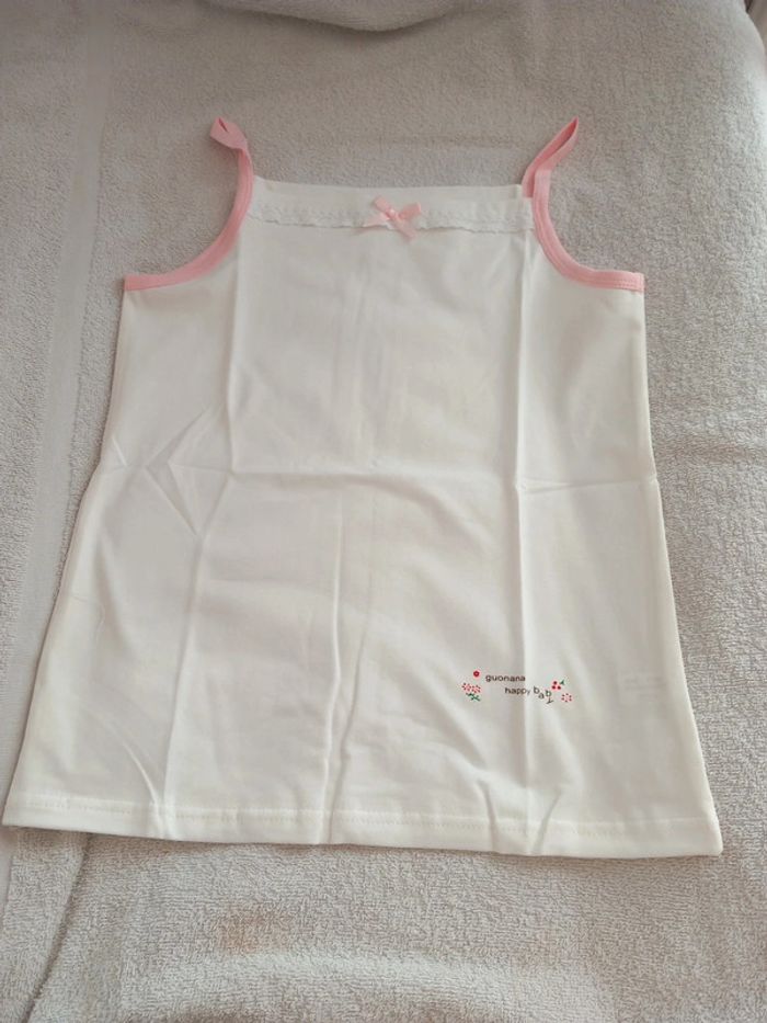 🚼Tee-shirt débardeur Neuf coton elasthan 8ans