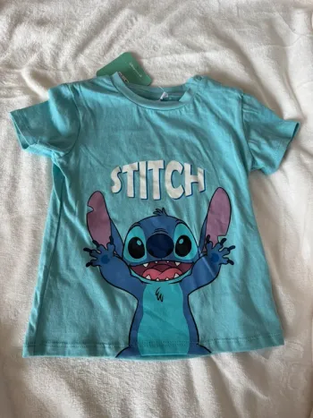 Tee shirt   stitch Disney 