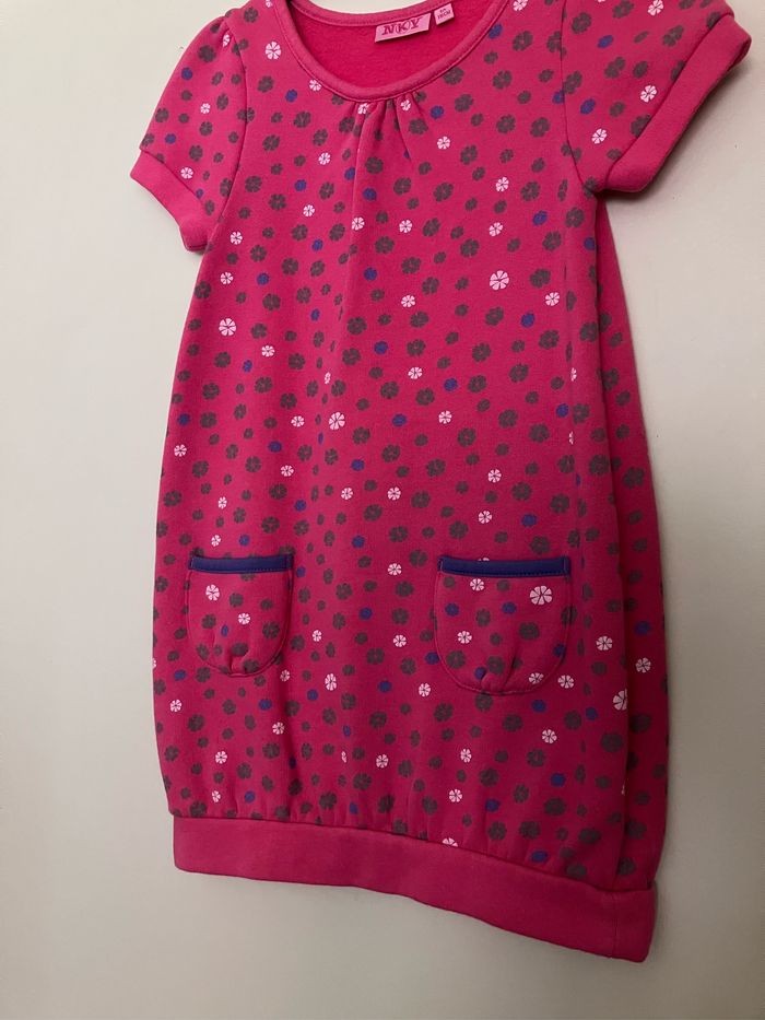 Robe mi-saison Kiabi 5/6 ans (3€) - photo numéro 3