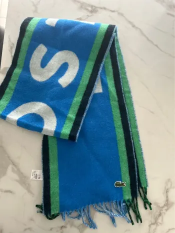 Écharpe Lacoste