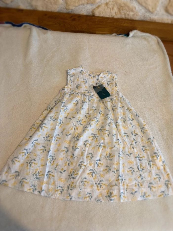 Robe Fleurie Douceur Printanière – Taille 2-3 ans - photo numéro 2