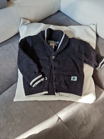 Veste pull bébé 6 mois